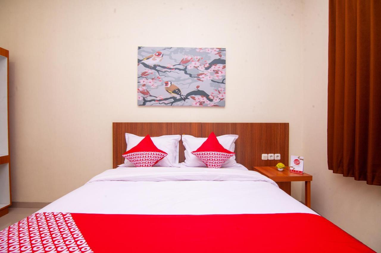Oyo 2816 Privato Suite Kembaran Экстерьер фото