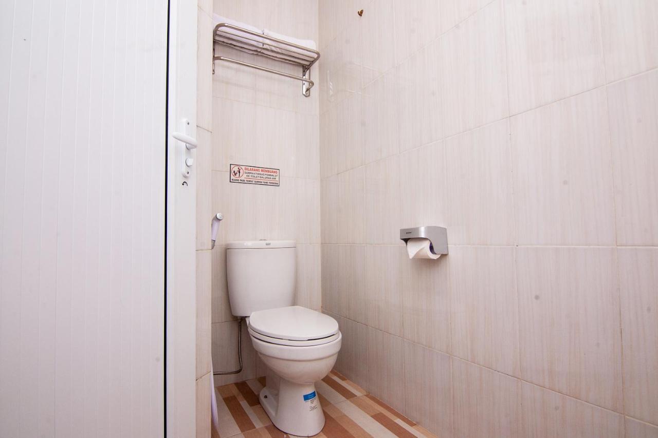 Oyo 2816 Privato Suite Kembaran Экстерьер фото