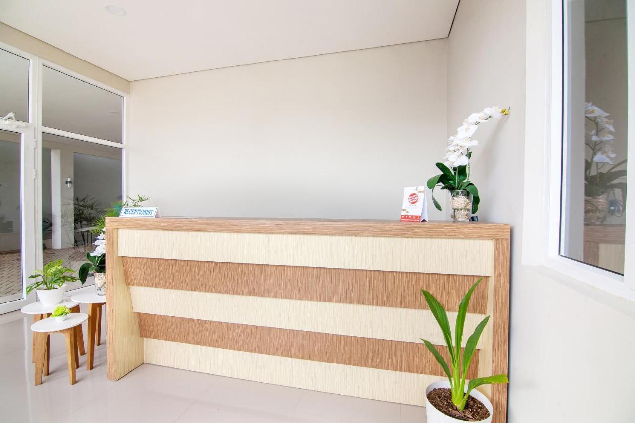 Oyo 2816 Privato Suite Kembaran Экстерьер фото